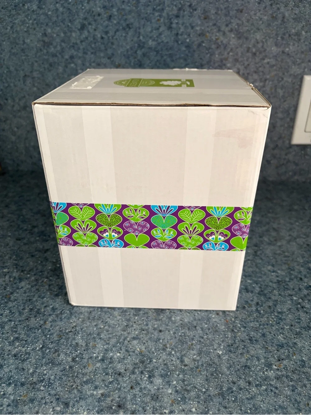 Scentsy 2015 Glass Snowman Wax Warmer With White Speckled Snowman Face